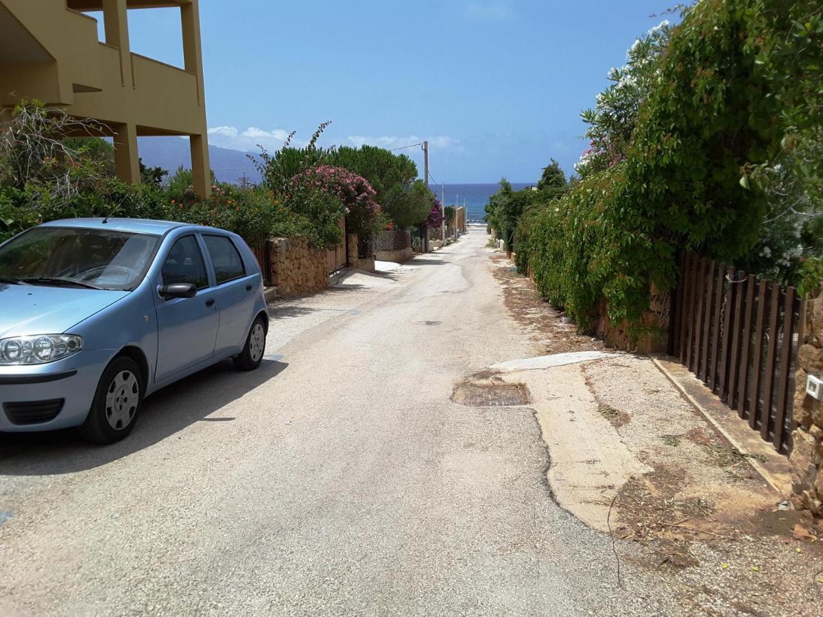 Il Rustico Di Pino Villa Custonaci Luaran gambar