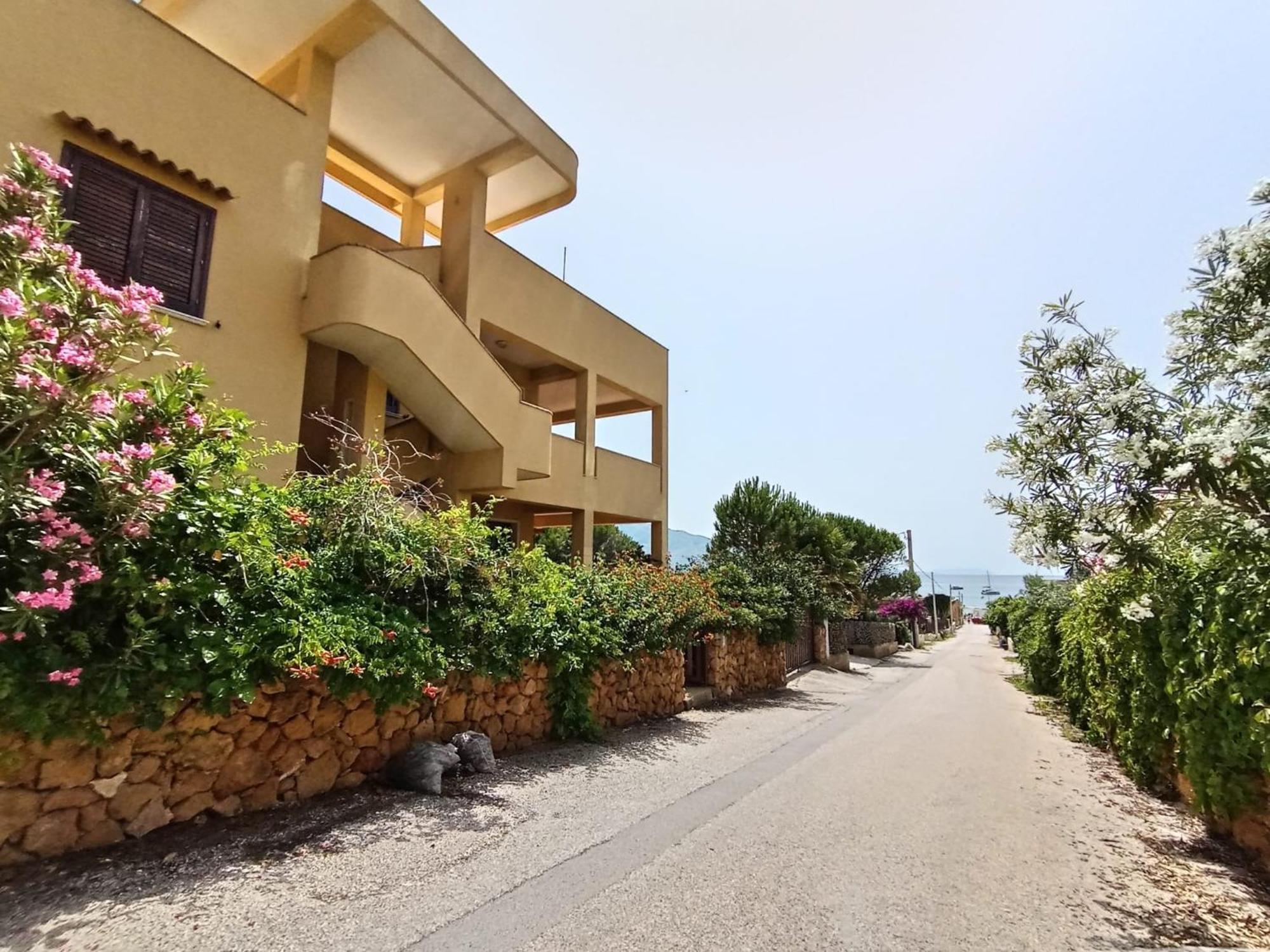 Il Rustico Di Pino Villa Custonaci Luaran gambar